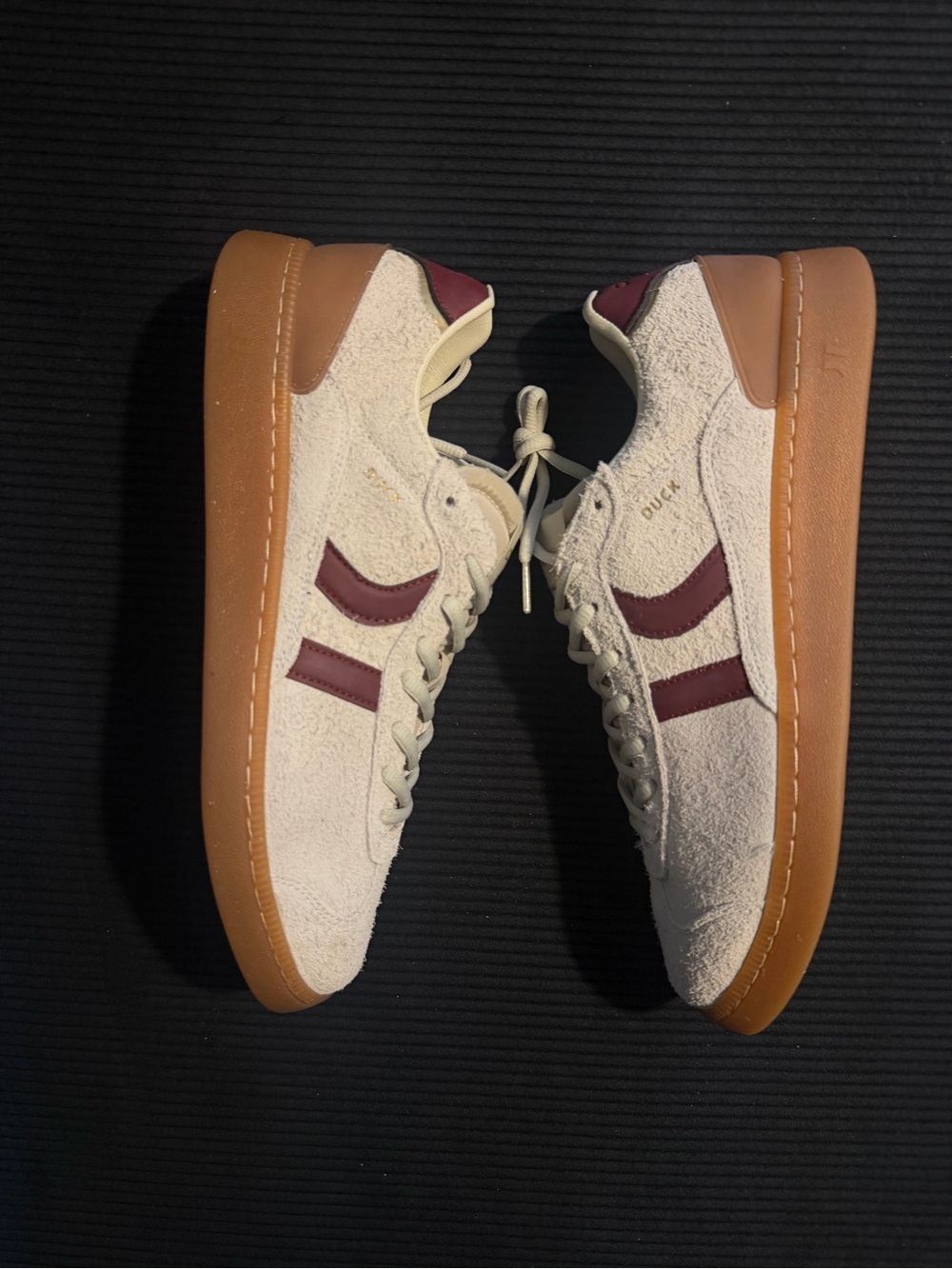 CoolWay Duck Men's Suede Low-Top Sneakers in Cream with Burgundy Accents